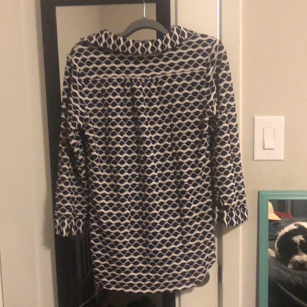EUC Cover Up Blue & White Long Sleeve Size M
Pullover - Picture 4 of 4